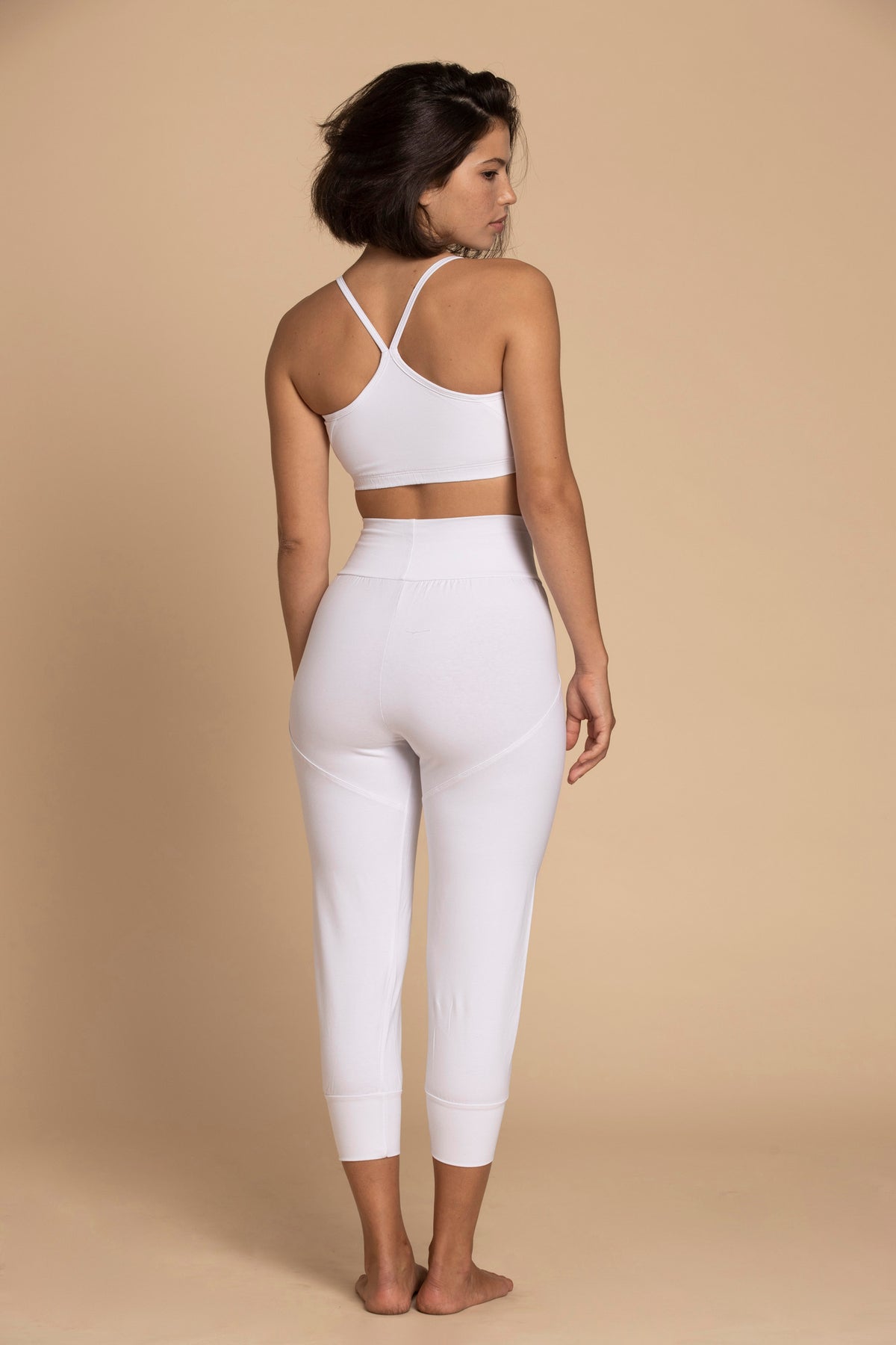 I&#39;mPerfect Pure White Slouchy Capri Yoga Pants 35%off