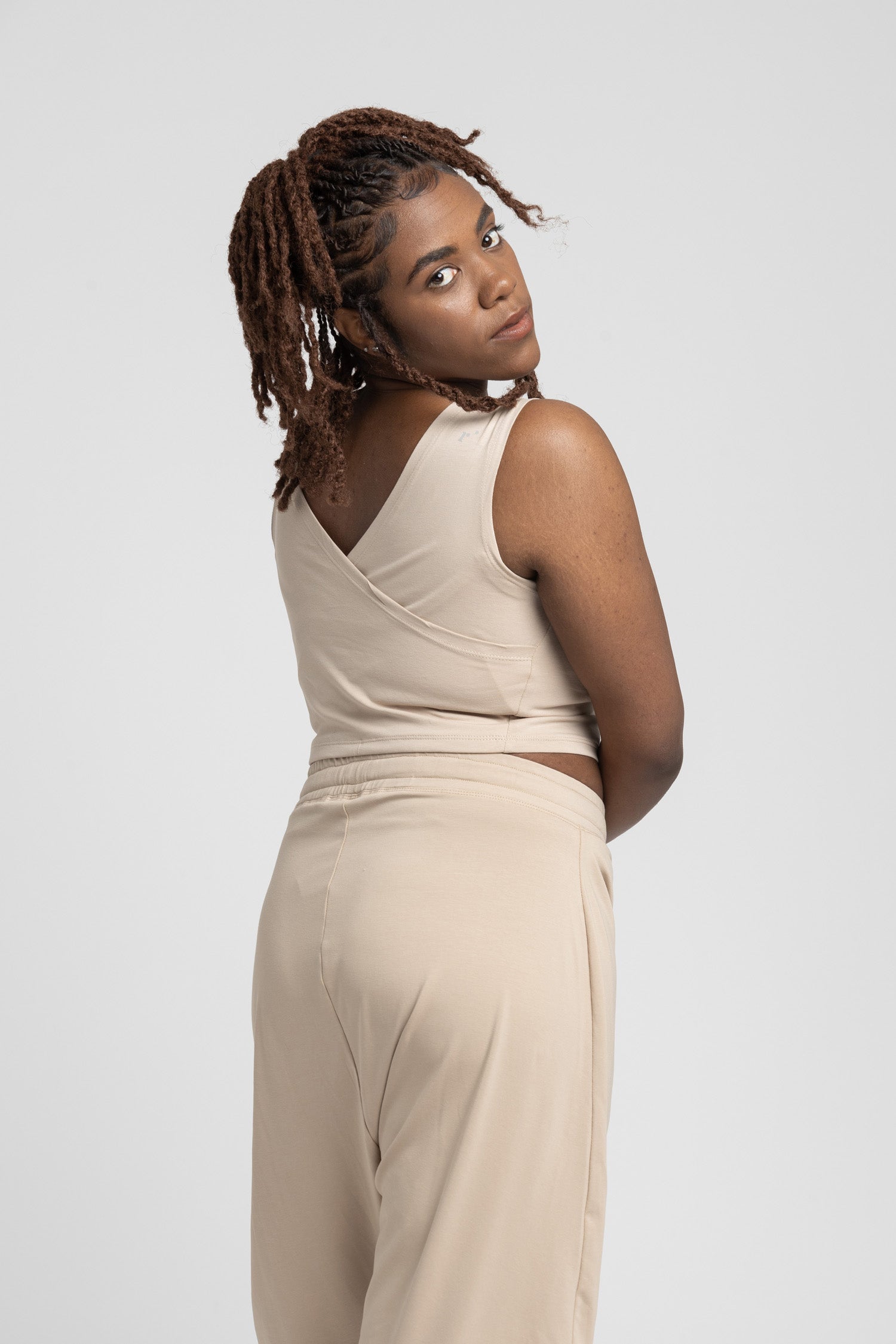 V Back Cropped Tank Top