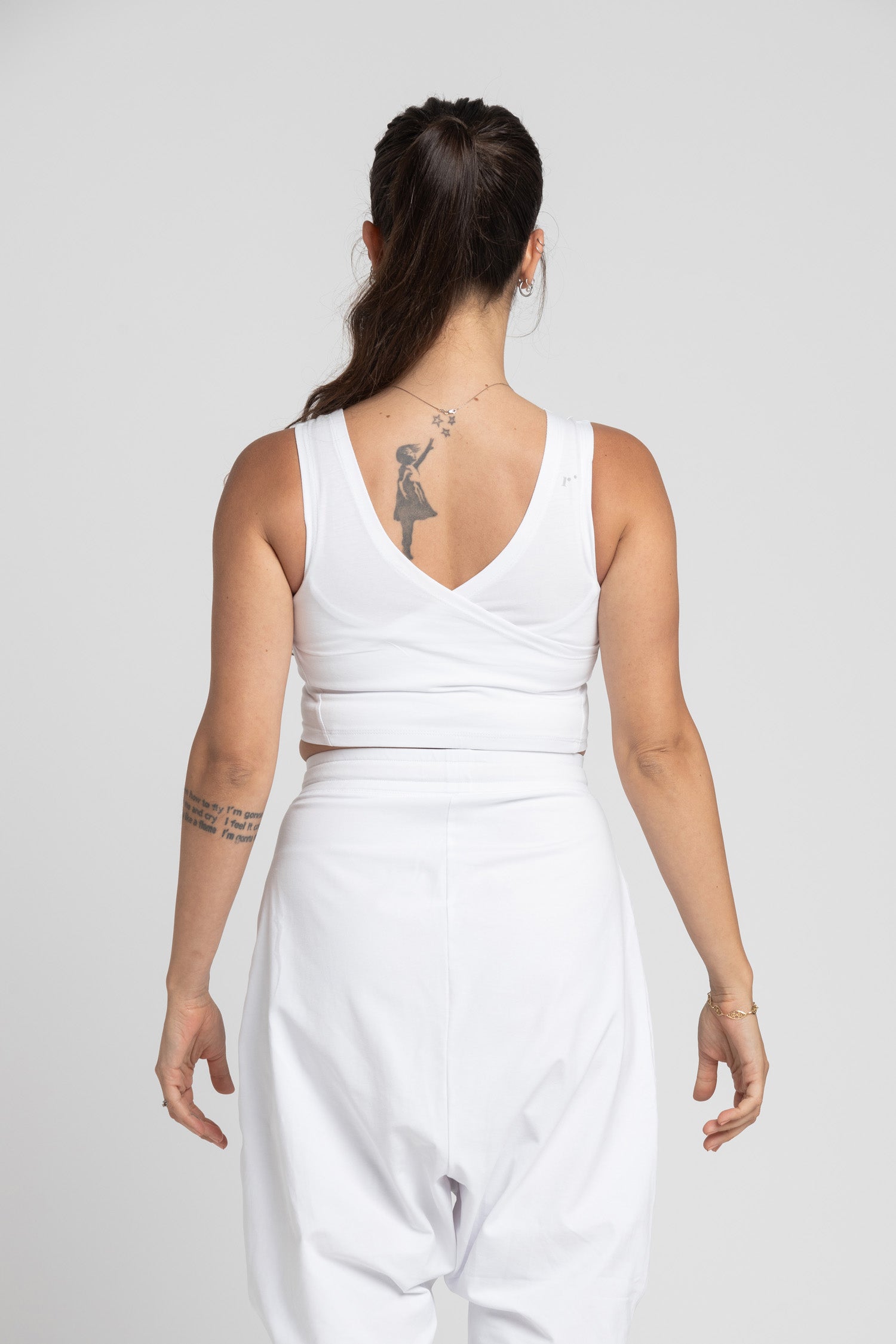 V Back Cropped Tank Top