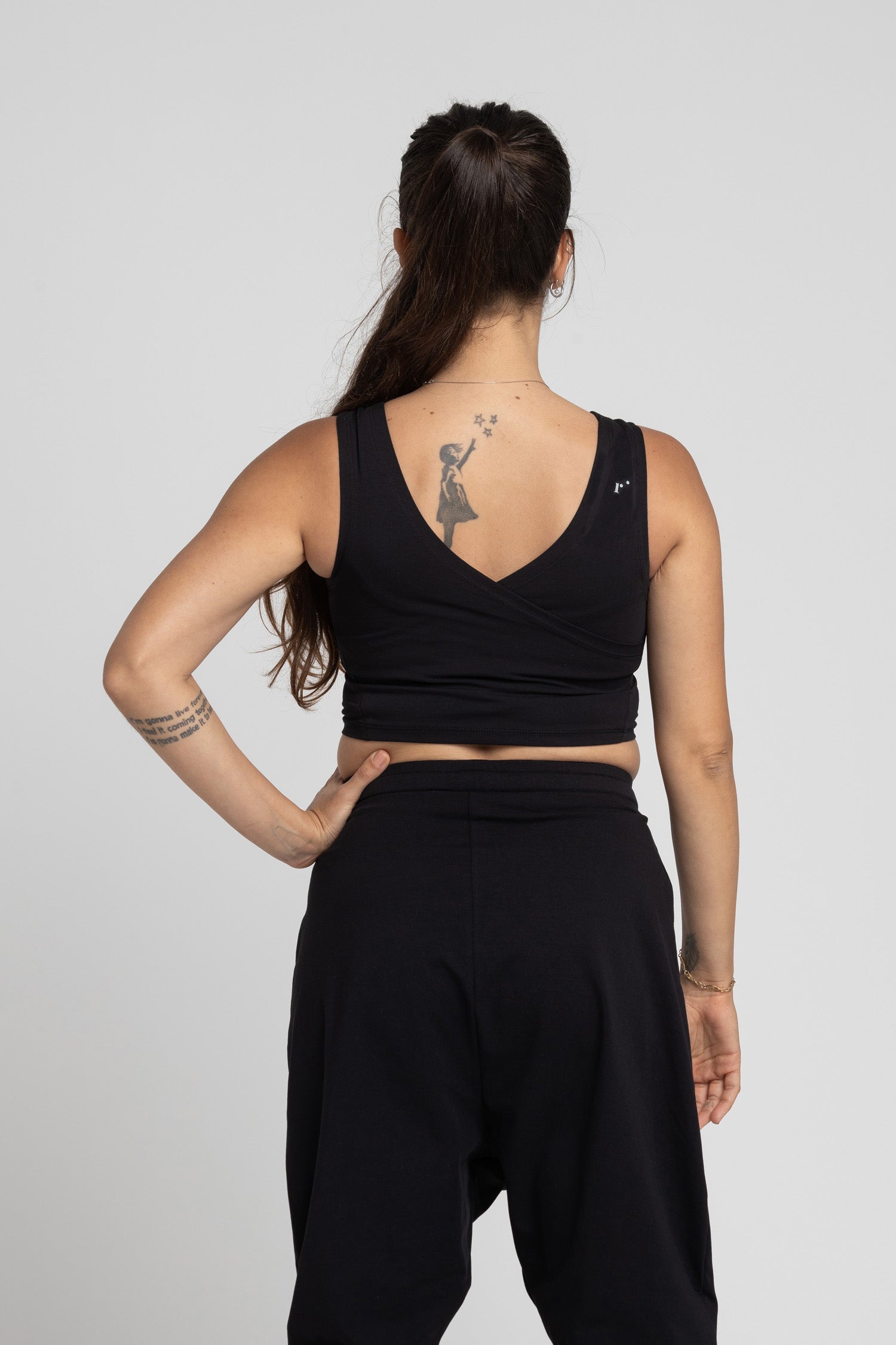 V Back Cropped Tank Top
