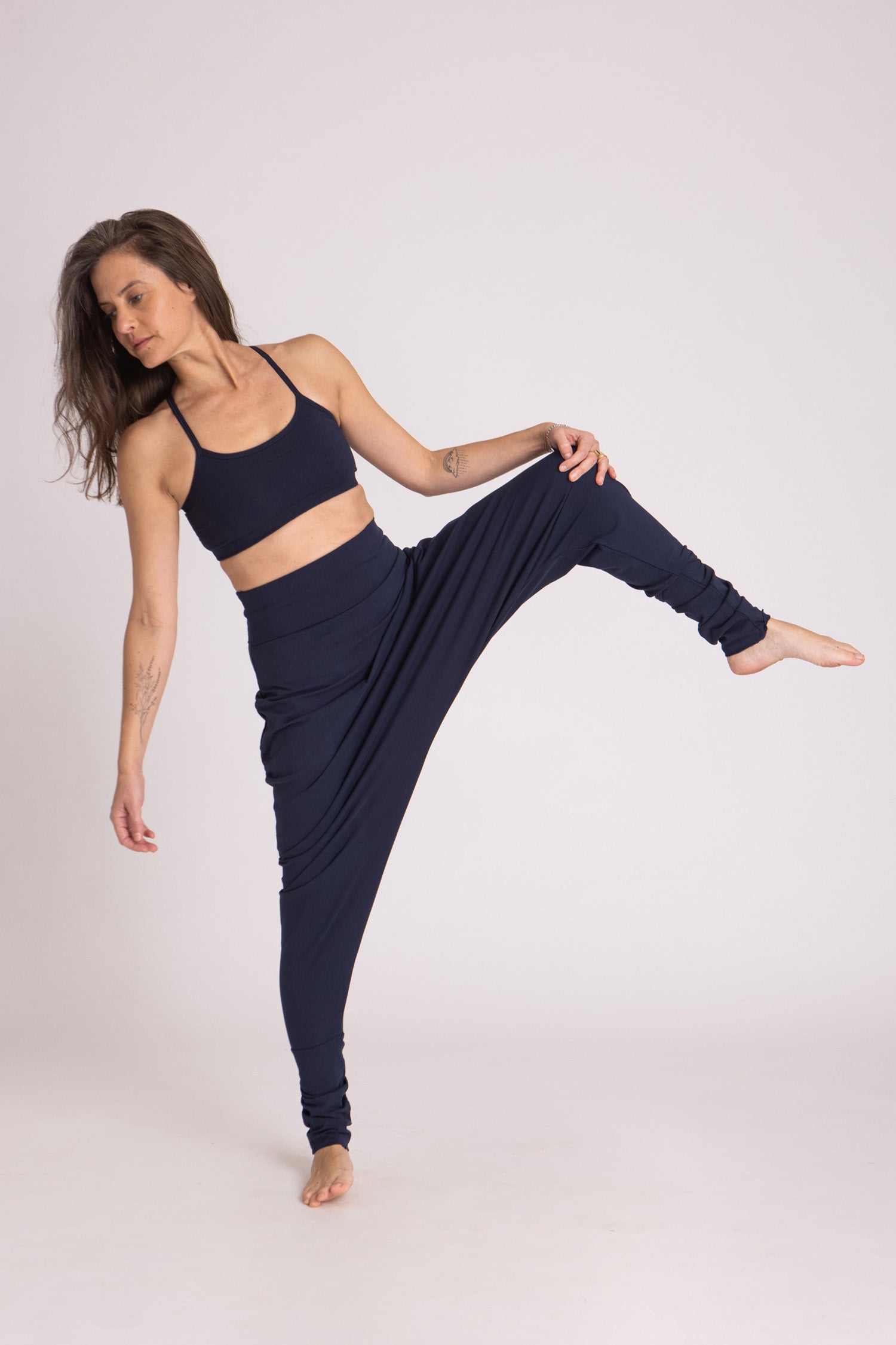 Organic yoga pants Devi - Garnet