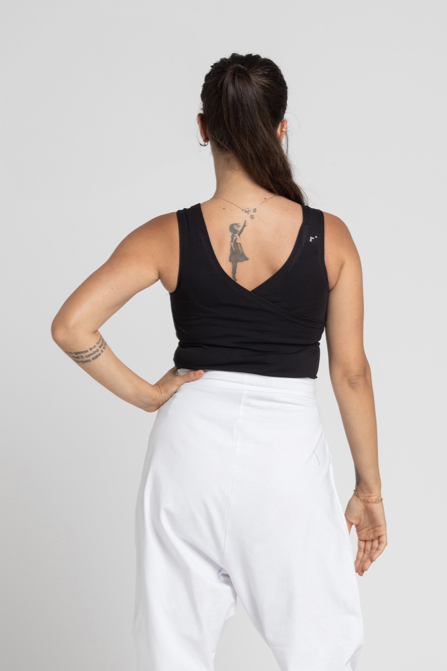 I'mPerfect V Back Tank Top 50%off