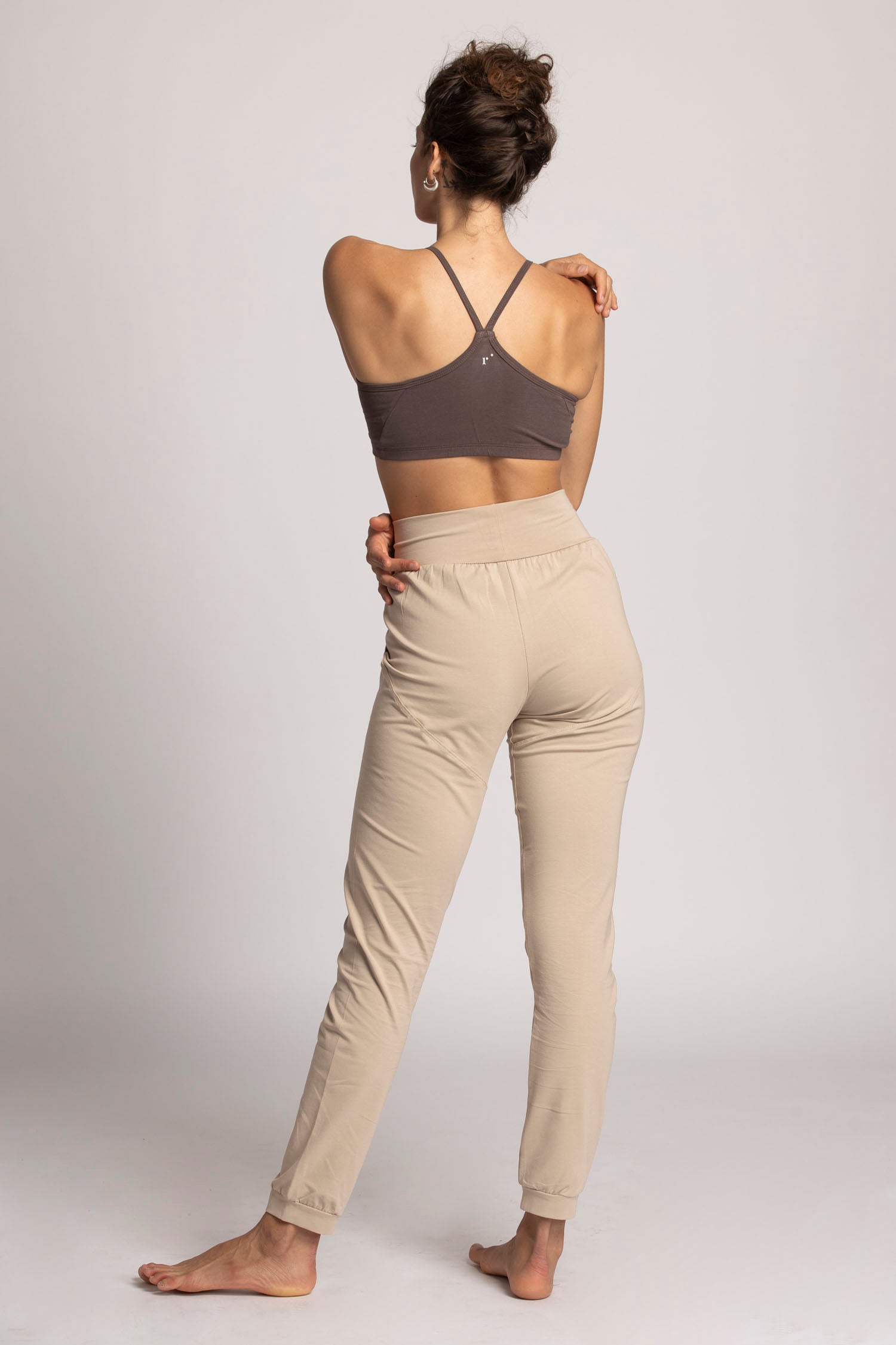PROYOG Women's Organic Yoga Pants (Beetroot, Medium) : : Clothing  & Accessories